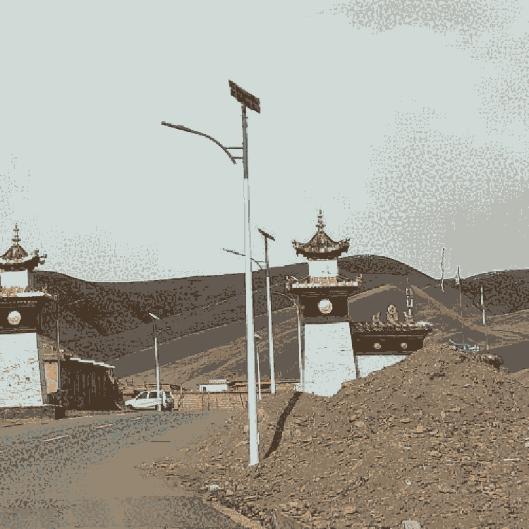 少數(shù)民族特色太陽能路燈可定制價格優(yōu)惠